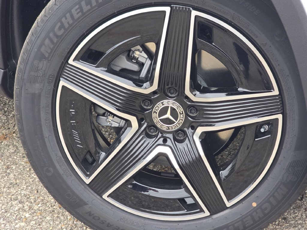 New 2027 Polar White Mercedes-Benz GLC 300 image 49