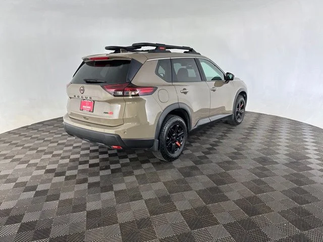 Used 2025 Beige/tan Nissan Rock Creek image 5