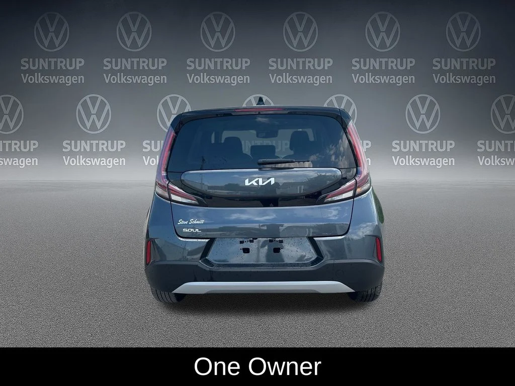 Used 2023 Gray Kia S image 4