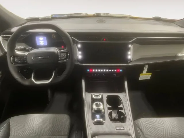 New 2026 Sting-Gray Clearcoat Jeep Laredo image 10