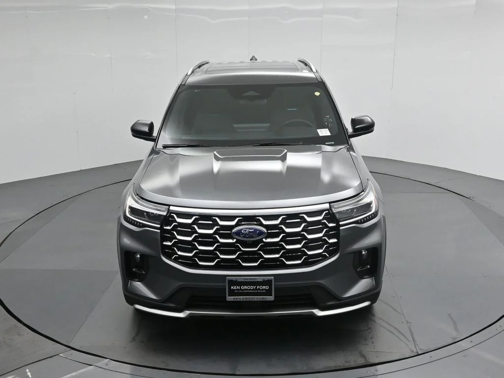 New 2026 Carbonized Gray Metallic Ford Platinum image 37