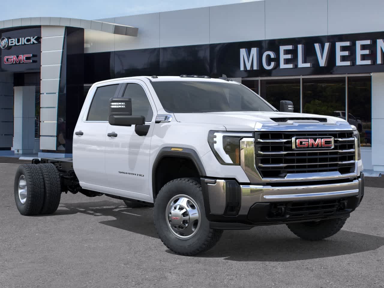 2026 GMC Sierra 3500 Chassis Cab Pro - Photo 7