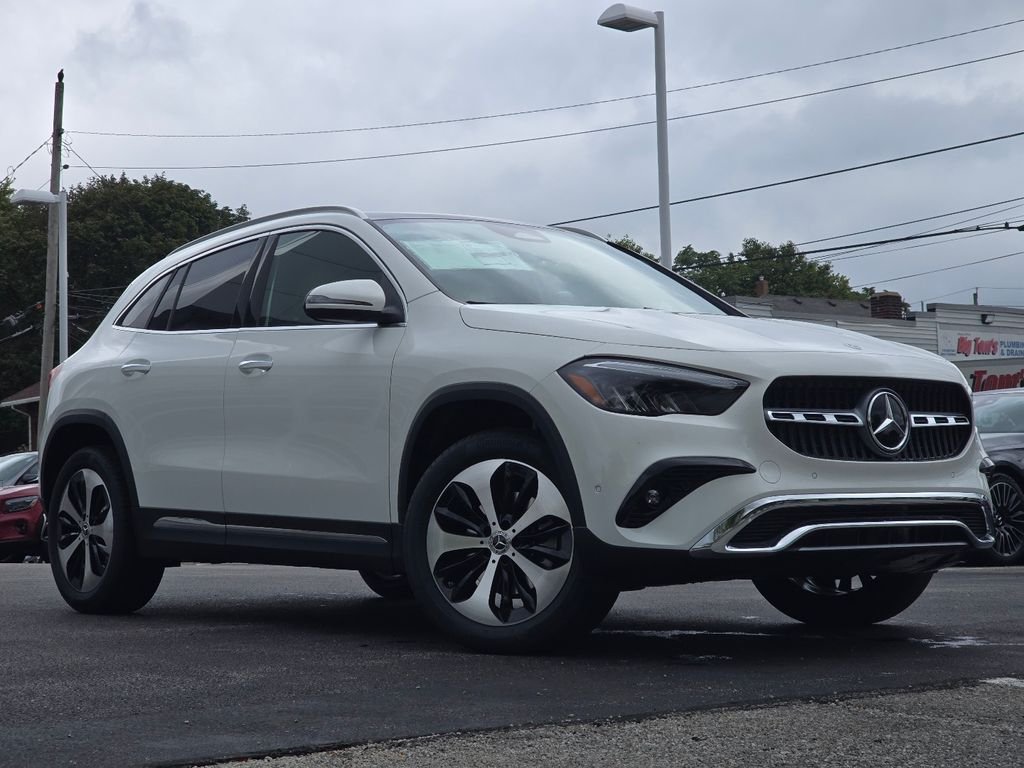 New 2026 Polar White Mercedes-Benz GLA 250 image 1