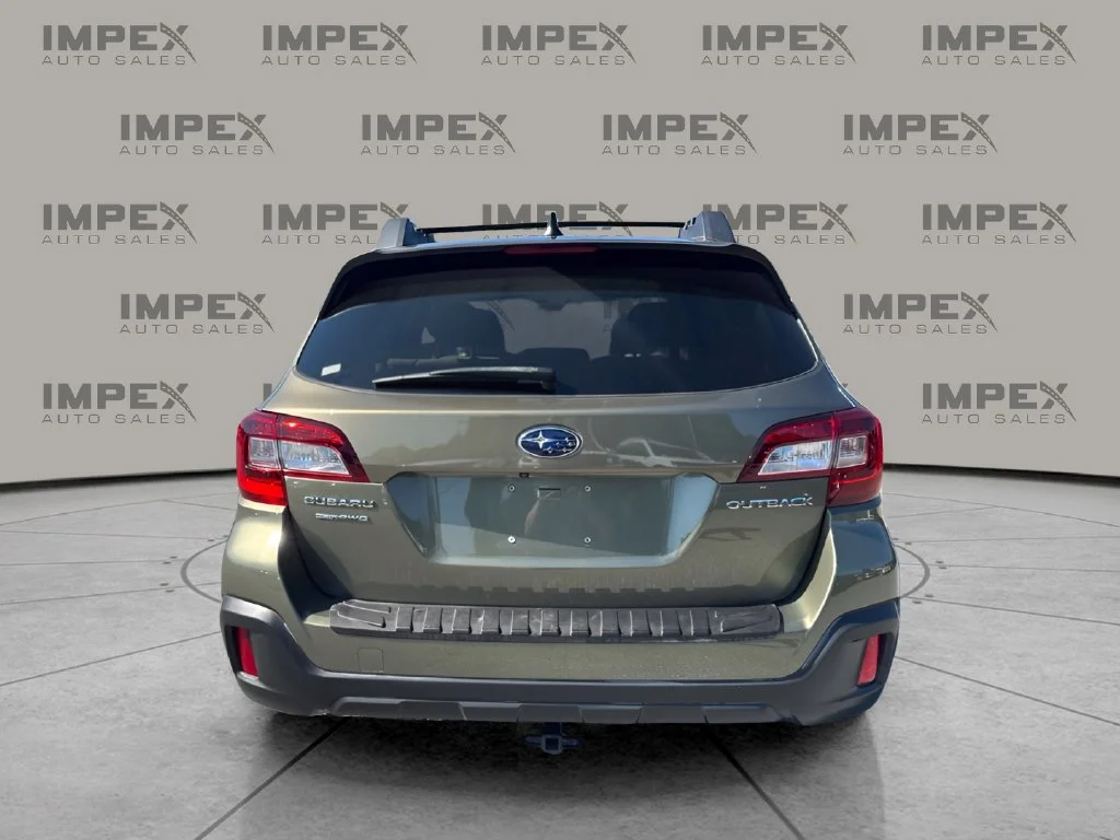 Used 2019 Green Subaru 2.5i Premium image 4