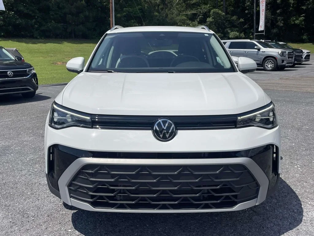 2025 Volkswagen Taos SE - Photo 6
