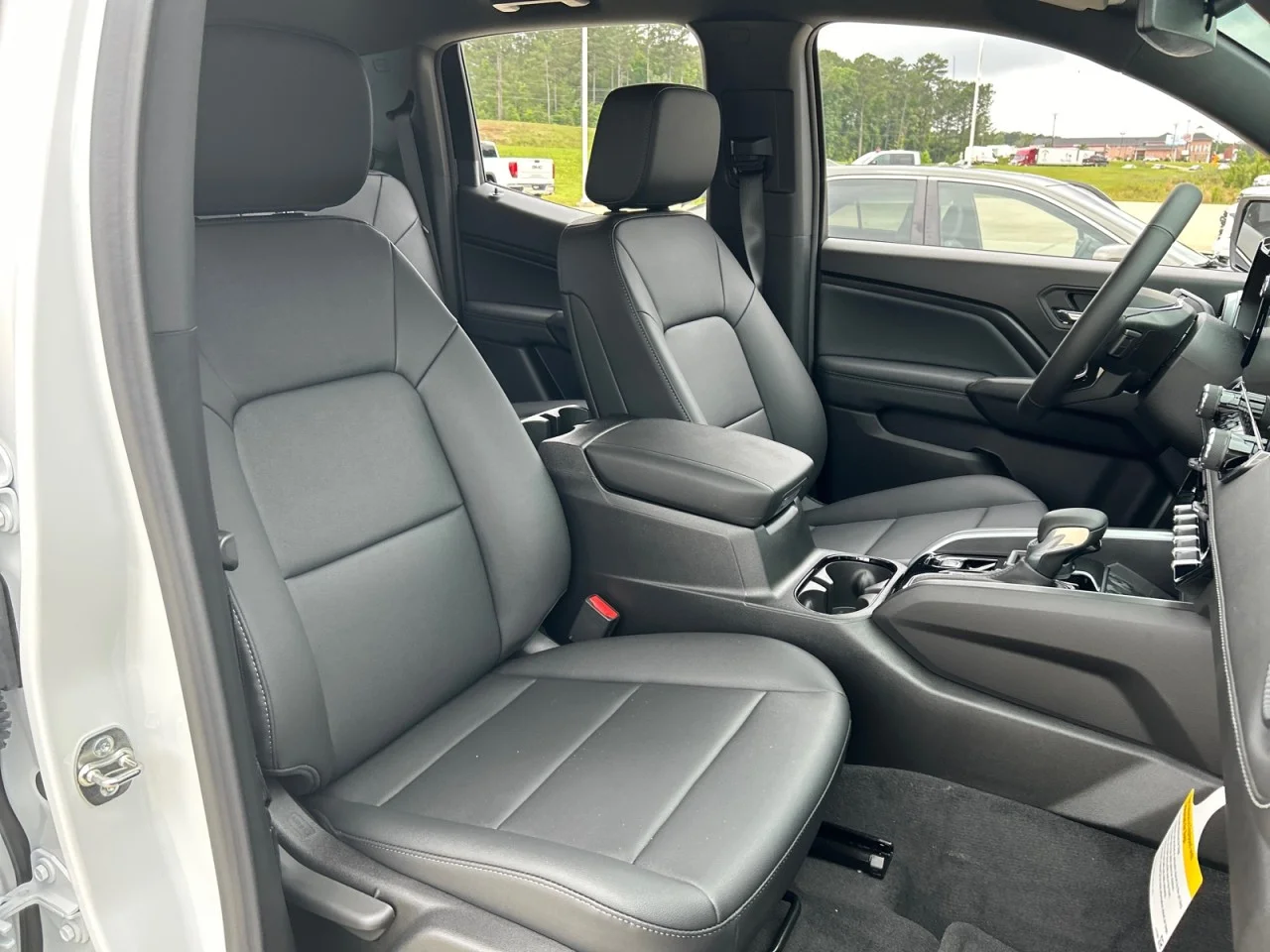 New 2026 Summit White Chevrolet LT image 18