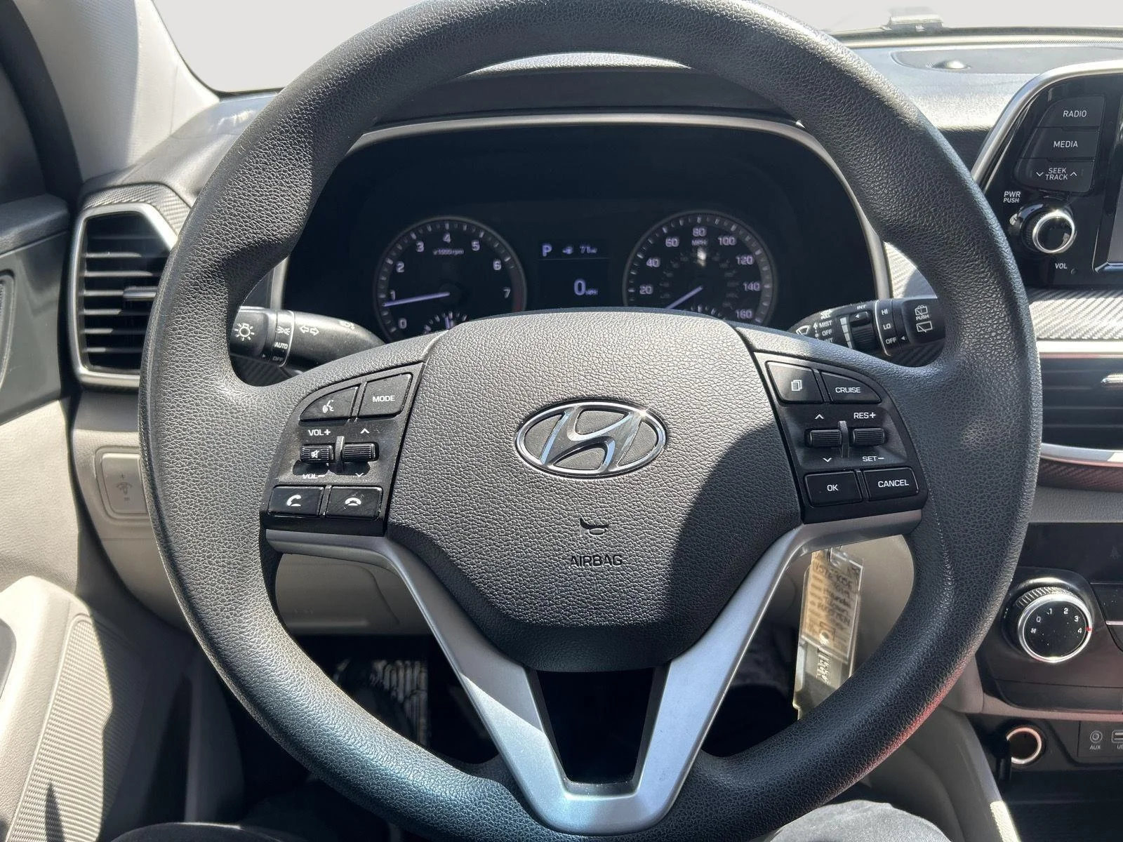Certified Used 2019 WHITE Hyundai SE image 4