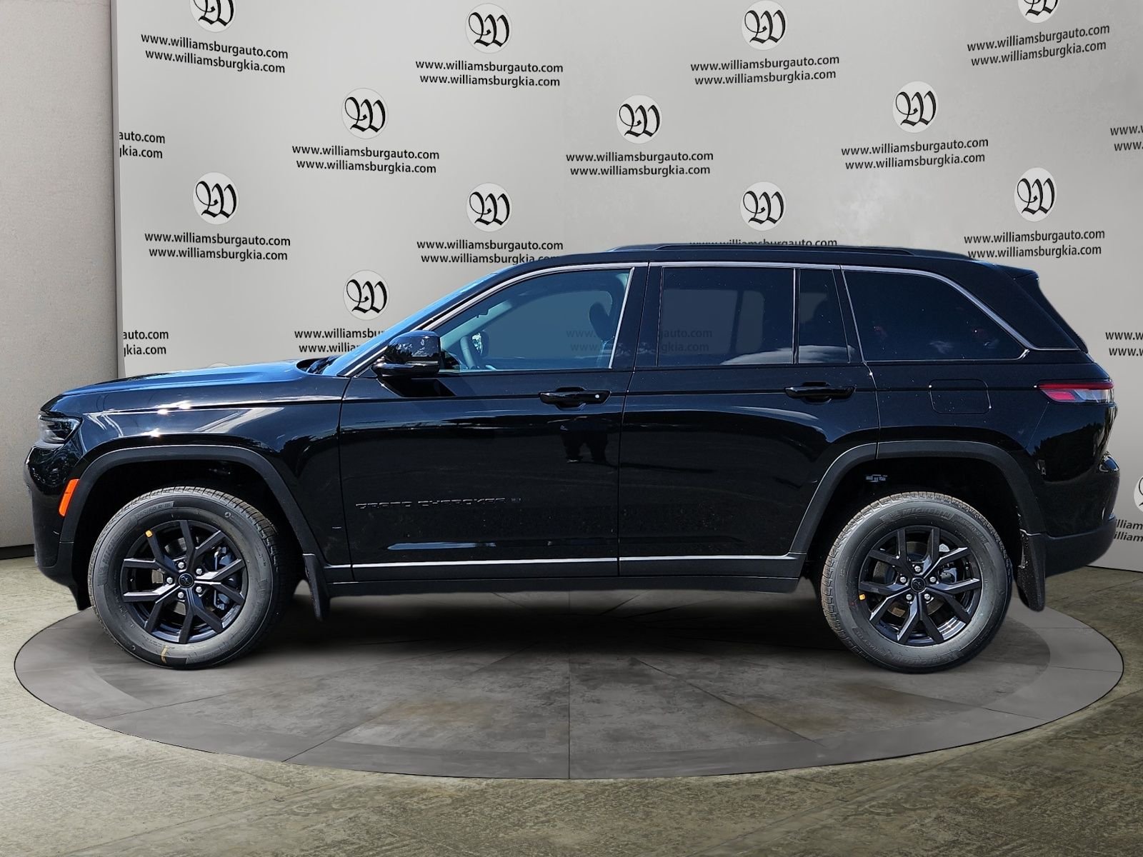 New 2027 High Gloss Black Jeep Laredo Altitude image 2