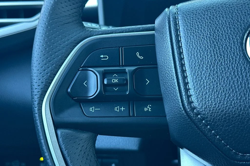 2025 Toyota Tundra Limited - Photo 26