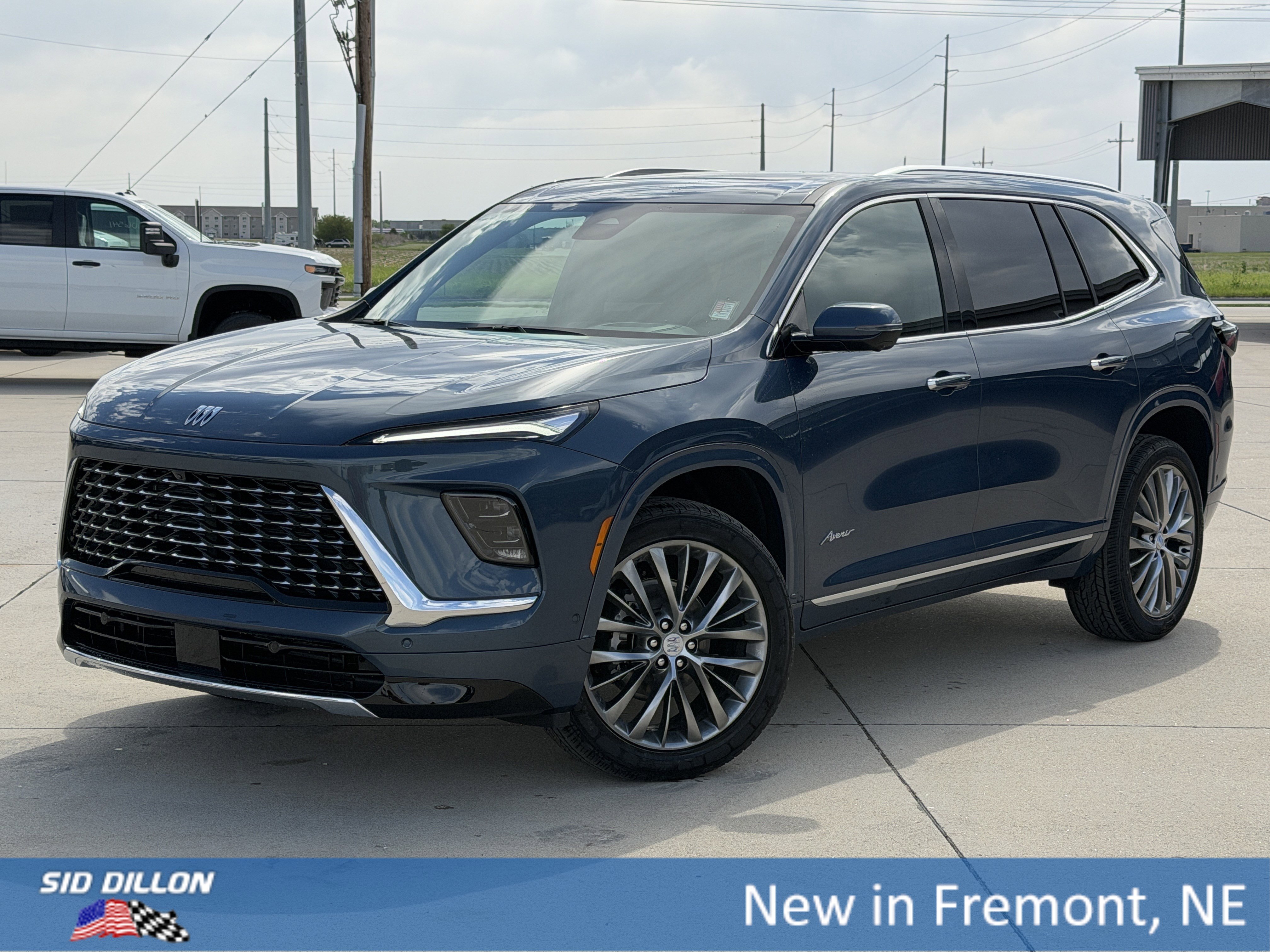 2026 Buick Enclave Avenir AWD's photo