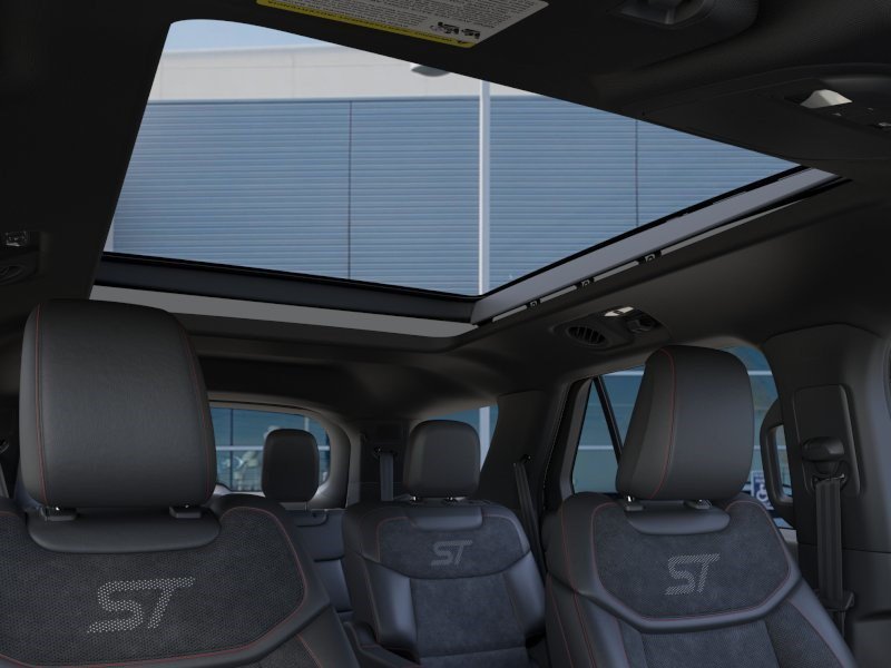 New 2026 Star White Metallic Tri-Coat Ford ST image 23