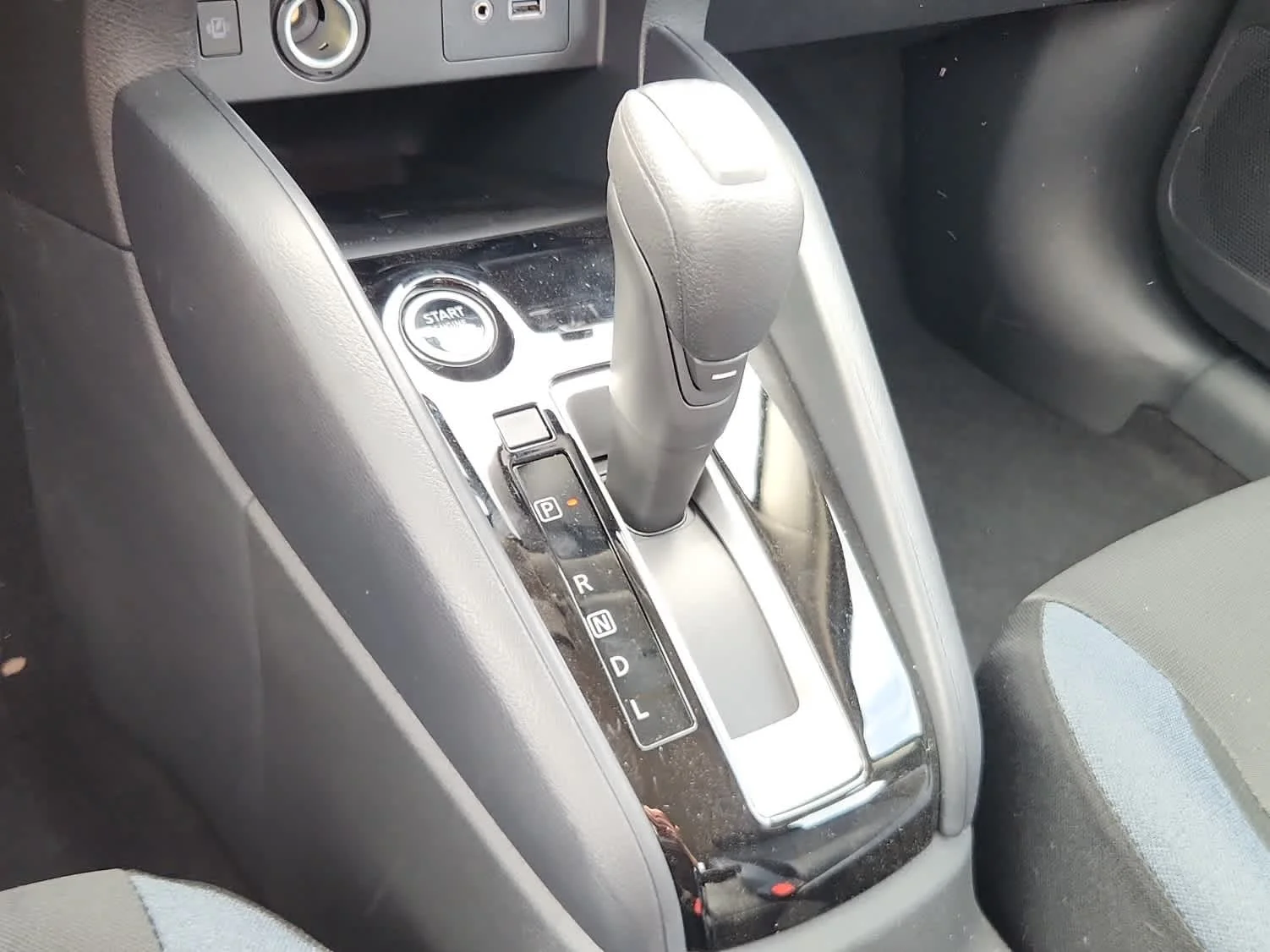 Used 2025 Super Black Nissan SV image 11