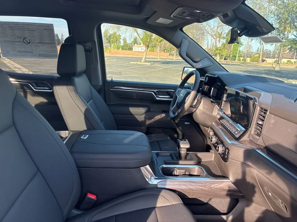 2026 Chevrolet Silverado 1500 LTZ - Photo 28