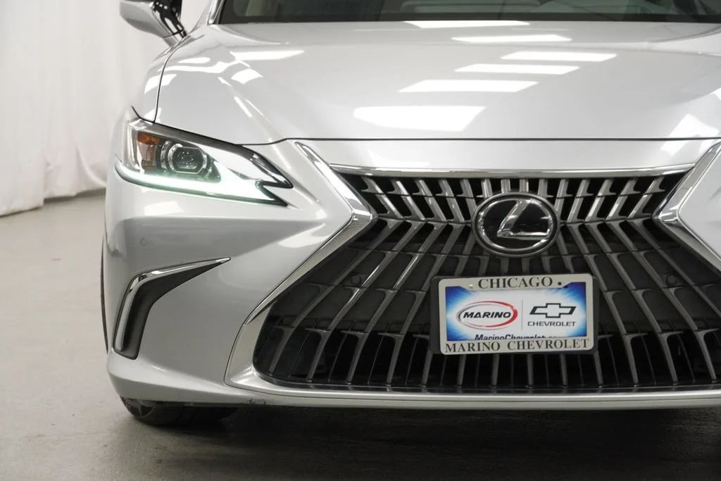 Used 2023 Silver Lexus Luxury image 34