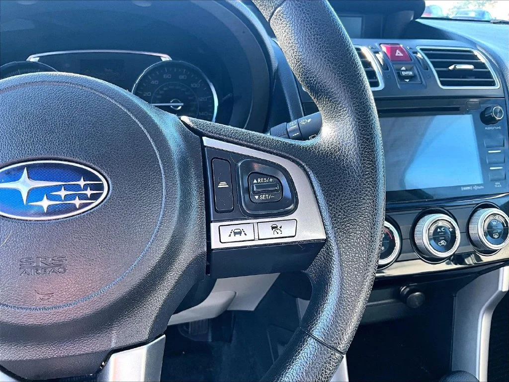 Used 2017 Green Subaru 2.5i Premium image 18