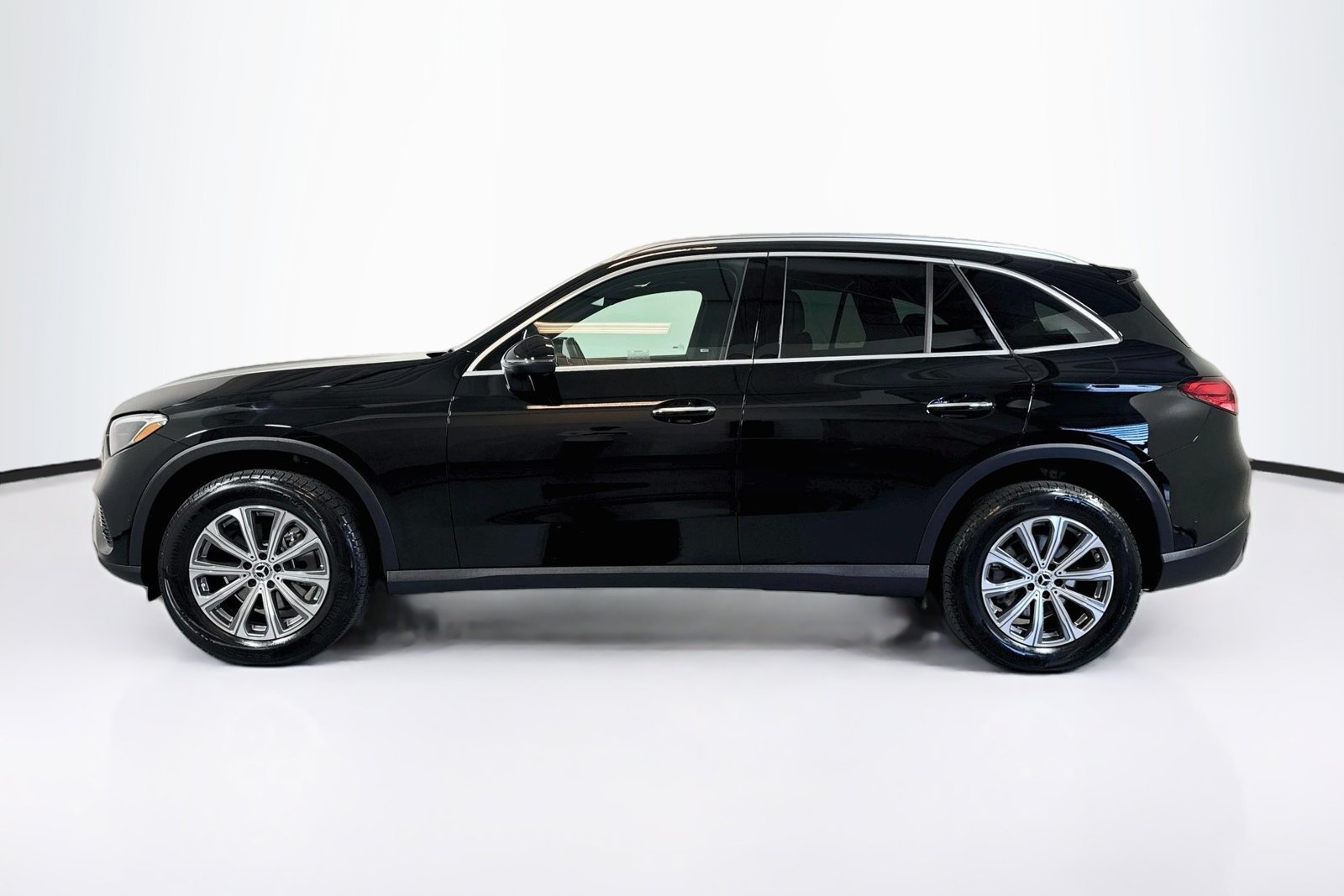 Certified Used 2026 Black Mercedes-Benz GLC 300 image 8