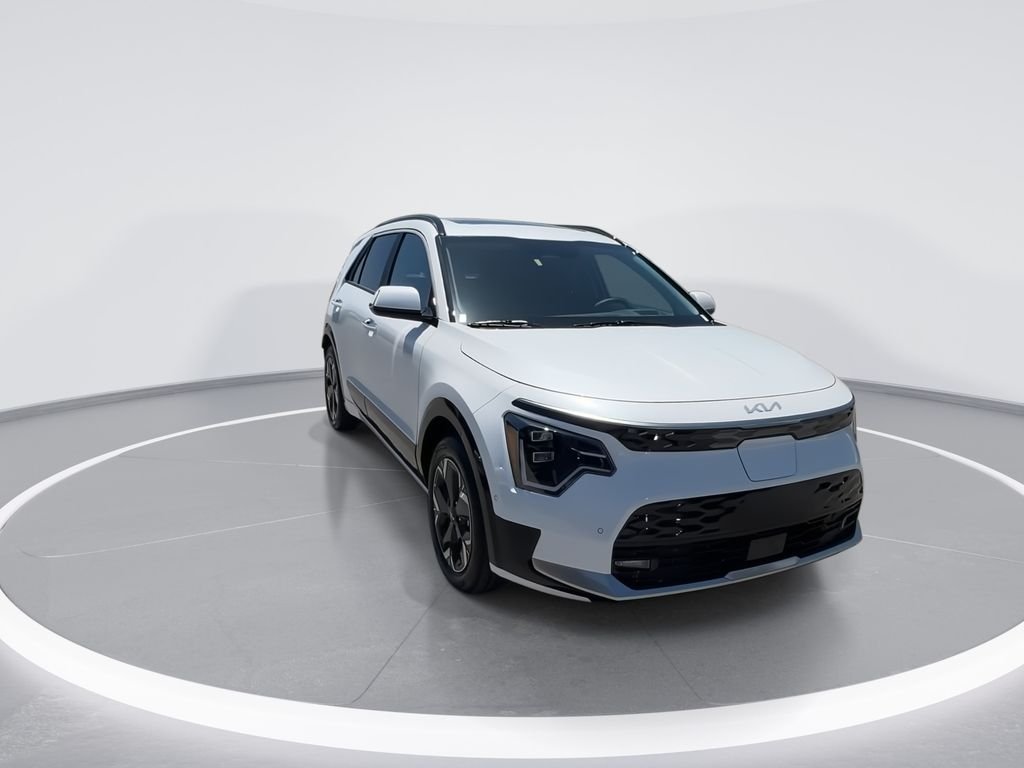 New 2026 White Kia Wave image 2