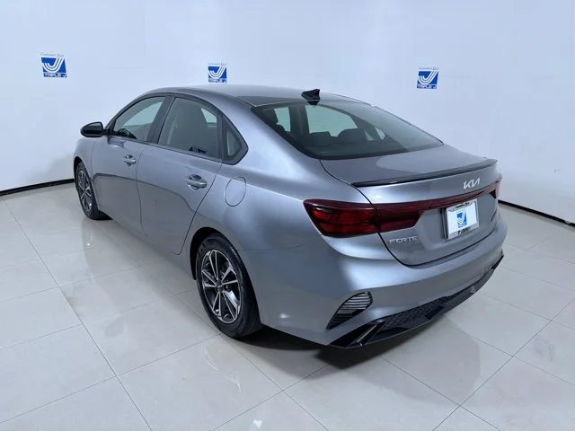 Used 2023 STEEL_GREY Kia LXS image 6