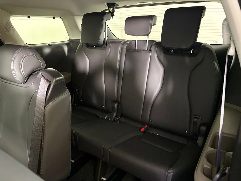 New 2026 Ceramic Silver Kia EX image 42