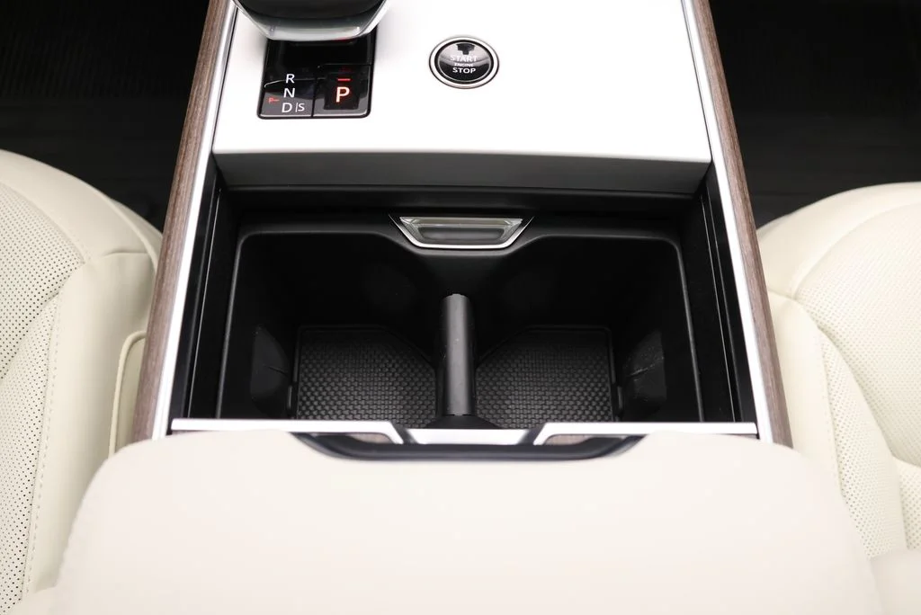 2026 Land Rover Range Rover SE - Photo 24