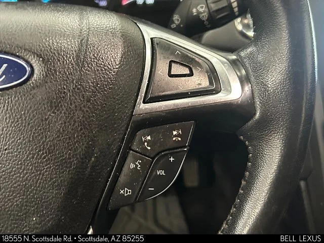 Used 2020 Blue Ford SE image 27