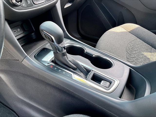 Used 2024 Summit White Chevrolet LT image 20