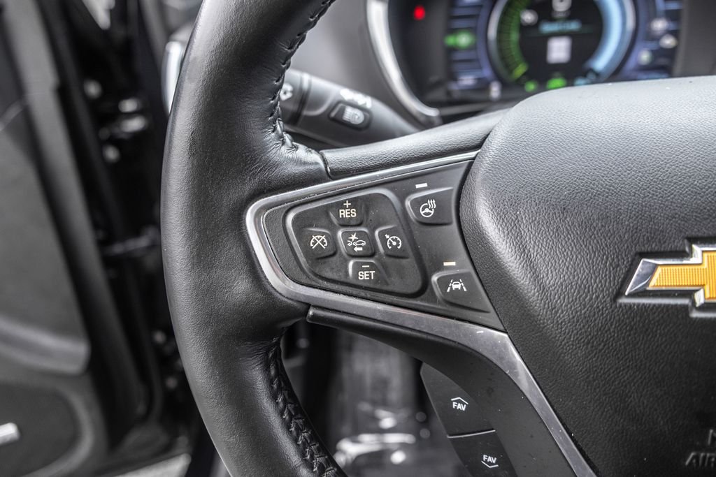 Used 2017 Black Chevrolet Premier image 23
