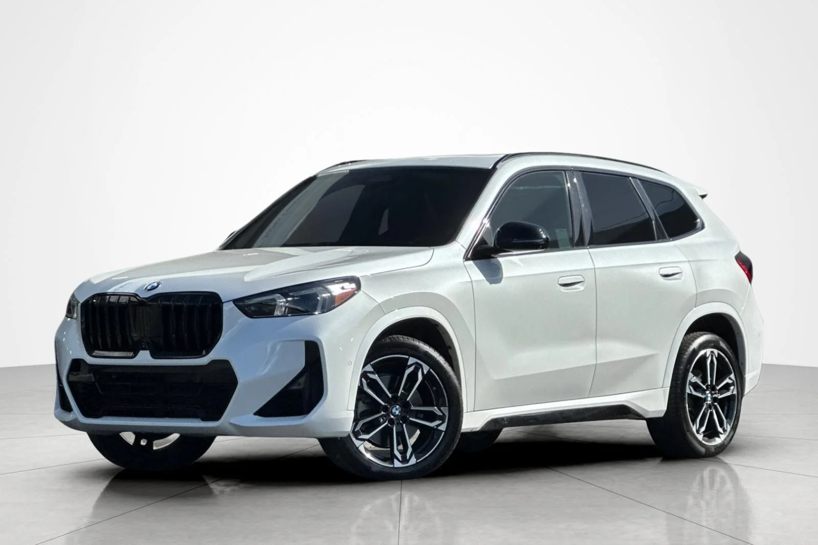 2023 BMW X1 xDrive28i's photo