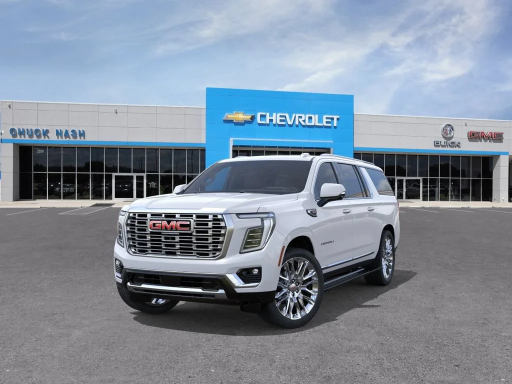 2026 GMC Yukon XL Denali - Photo 8