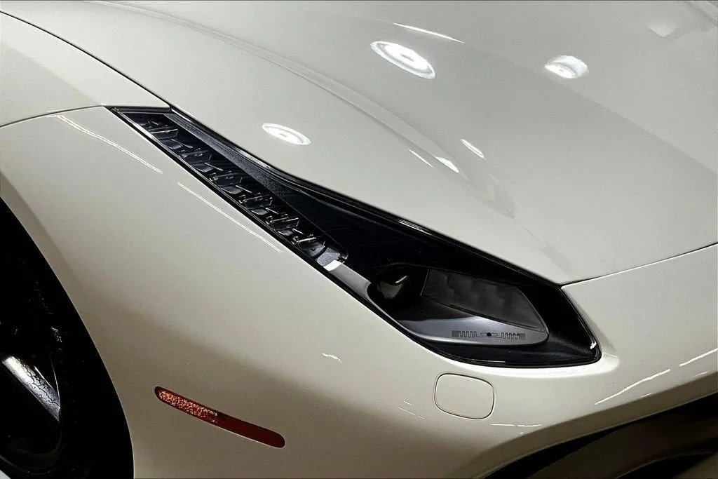 Used 2019 Bianco Avus Ferrari  image 26