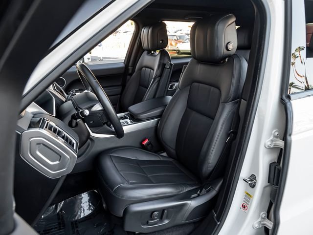 Used 2019 Fuji White Land Rover HSE image 14