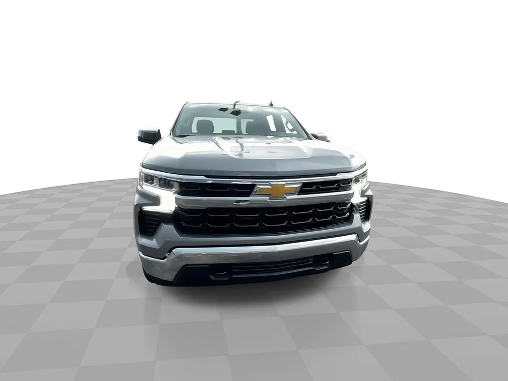 Used 2023 Sterling Gray Metallic Chevrolet LT image 4