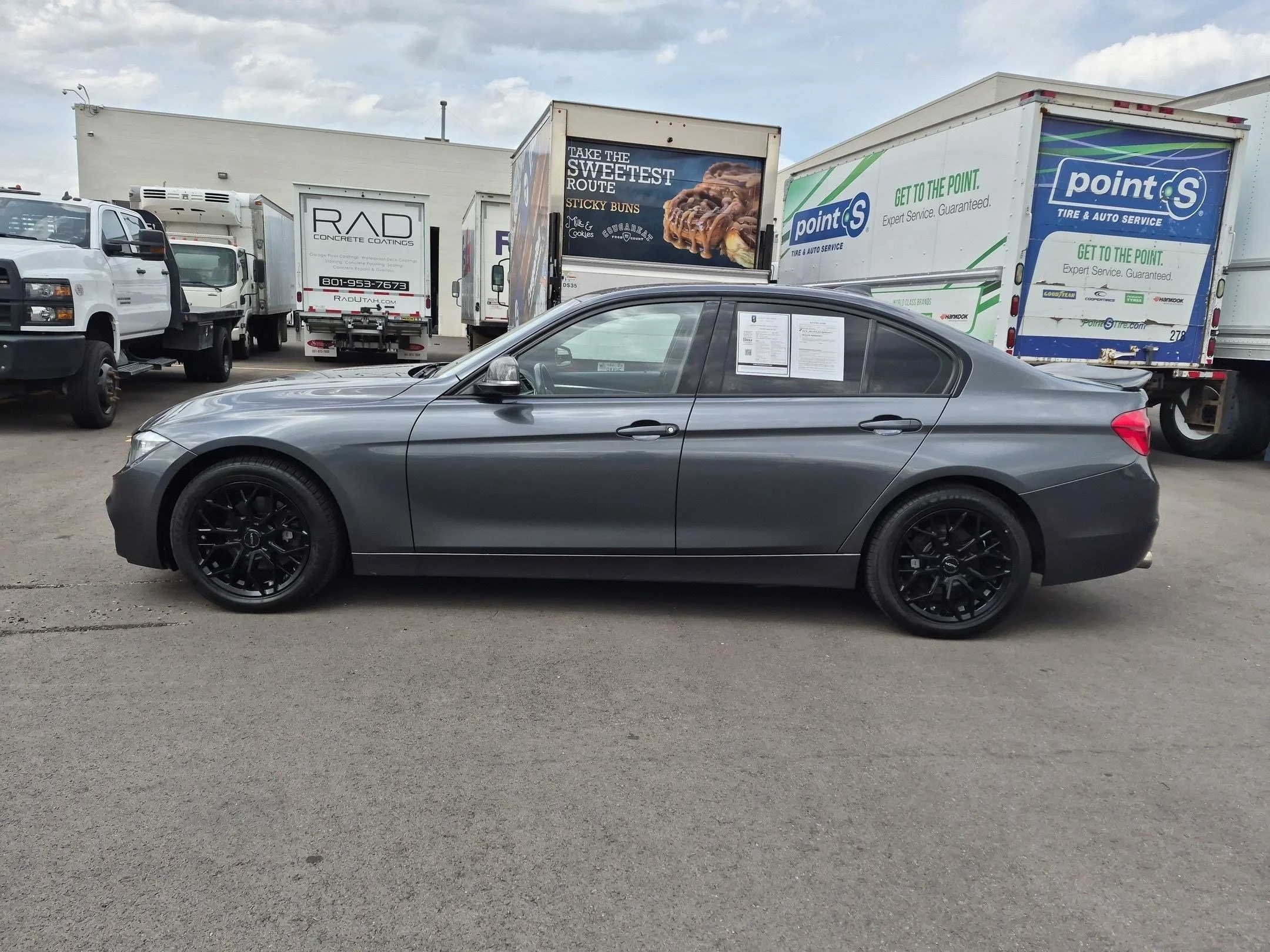 Used 2016 Mineral Gray Metallic BMW 328i xDrive image 2