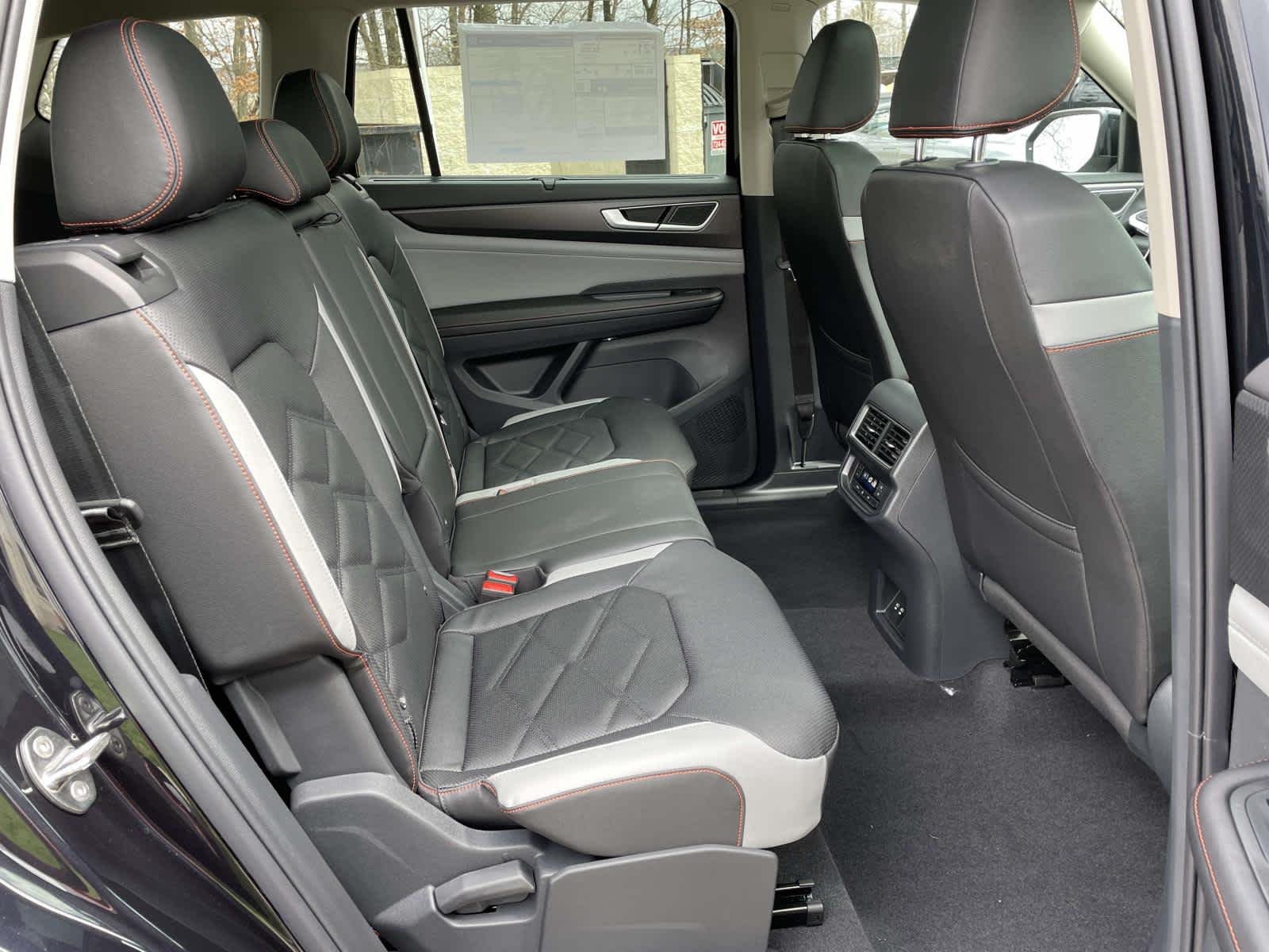 New 2026 Deep Black Pearl Volkswagen 2.0T Peak Edition image 21