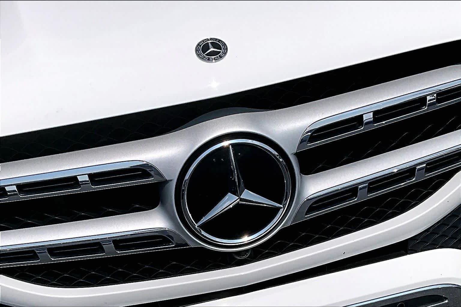 Used 2021 Polar White Mercedes-Benz GLS 450 image 30