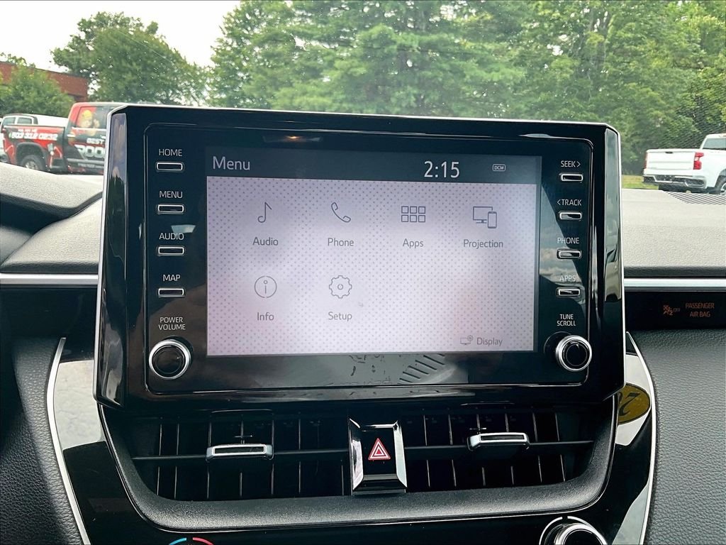 Used 2020 White Toyota SE image 26