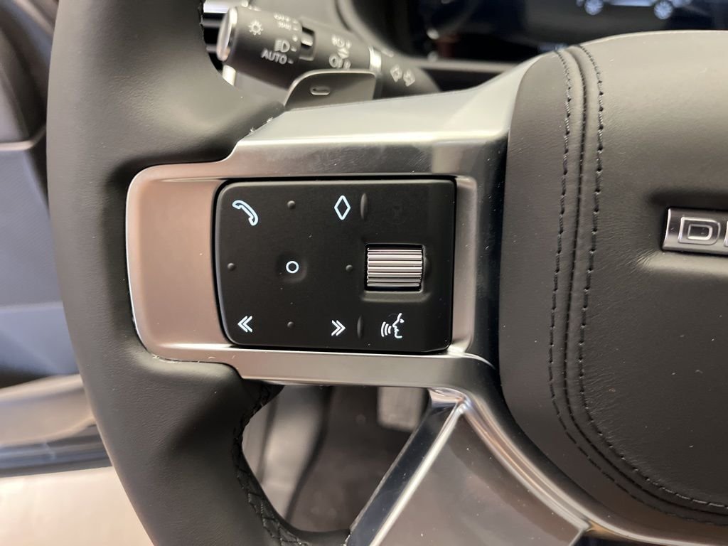 Certified Used 2025 Santorini Black Metallic Land Rover Dynamic SE image 14