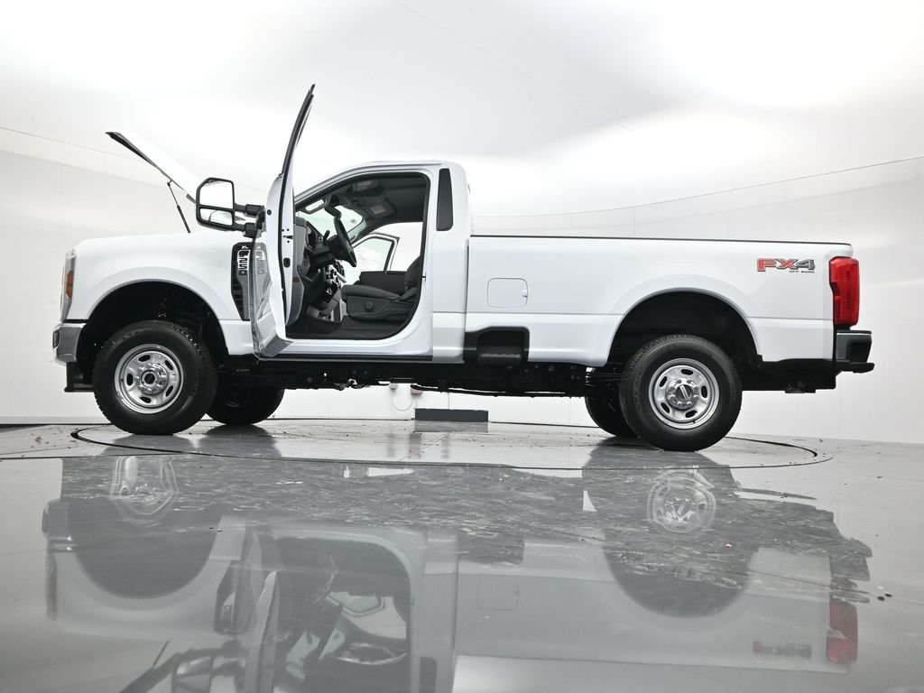 2026 Ford F-250 Super Duty XL - Photo 48