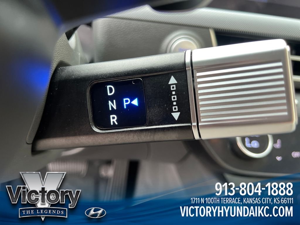Used 2024 Red Hyundai SEL image 24