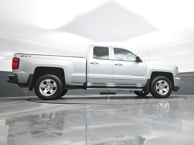 Used 2018 Silver Chevrolet LT image 25