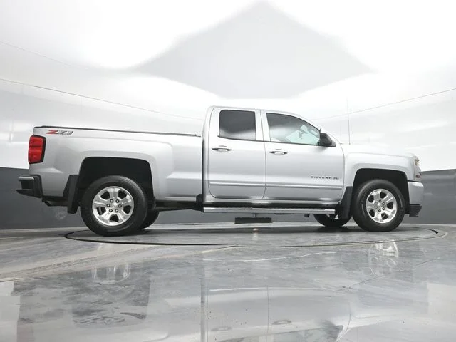 2018 Chevrolet Silverado 1500 LT Z71 - Photo 25