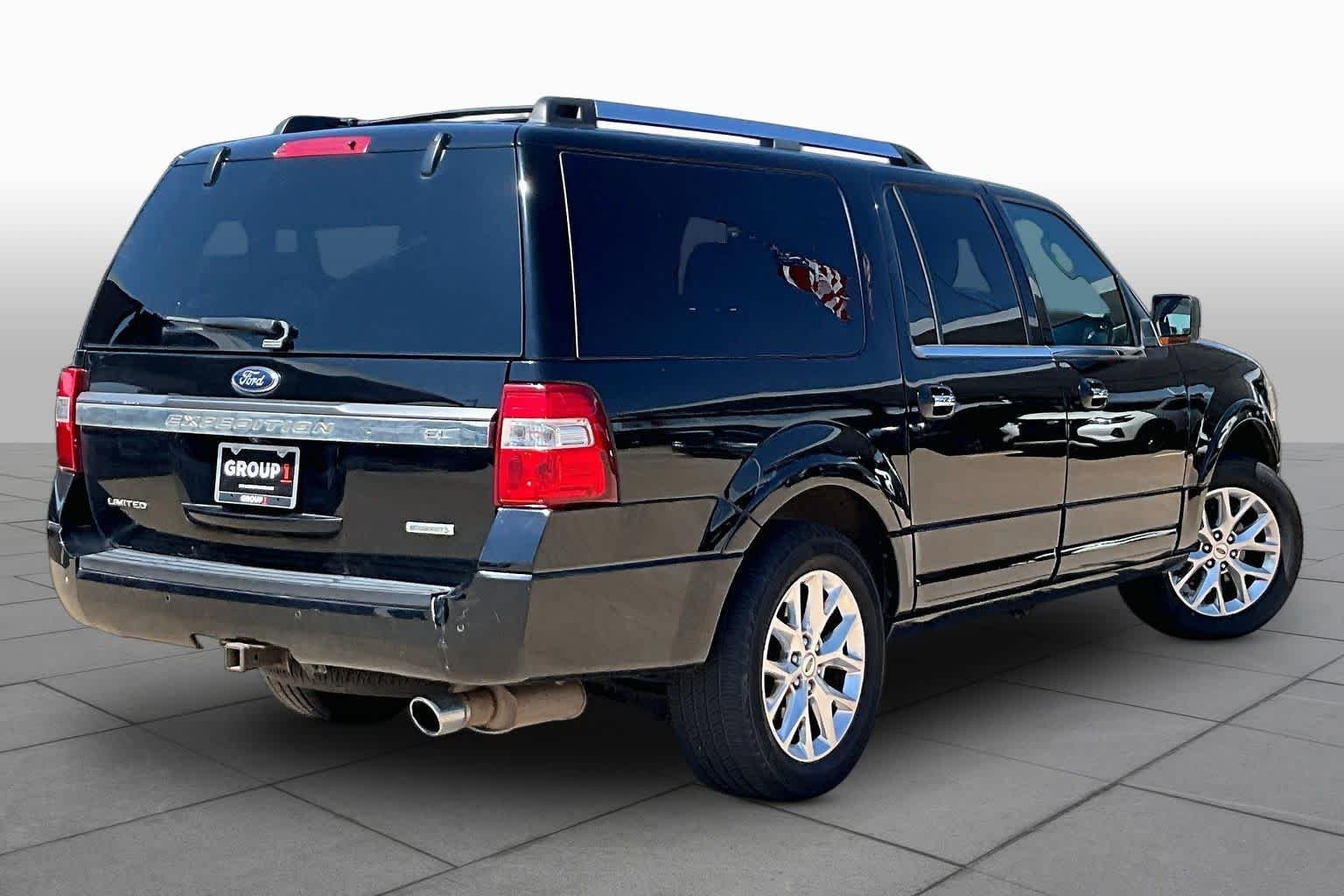 Used 2017 Shadow Black Ford Limited image 13