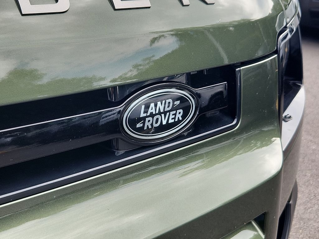 Used 2026 Woolstone Green Metallic Land Rover S image 31
