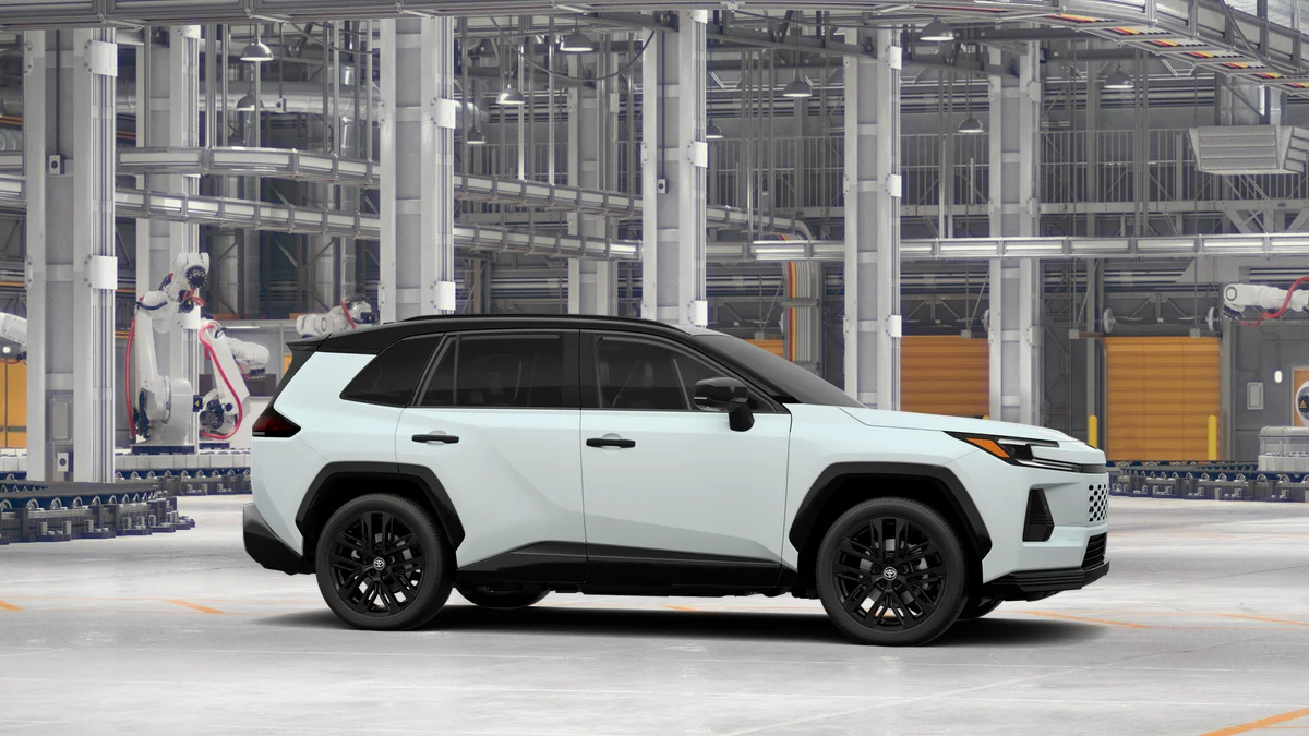 New 2026 Wind Chill Pearl with Midnight Black Metallic roof Toyota XSE image 13