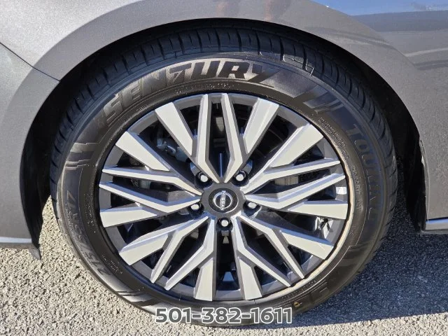 Used 2025 Gray Nissan 2.5 SV image 18