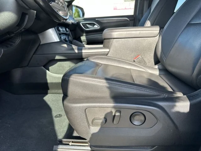Certified Used 2022 White Chevrolet Z71 image 13
