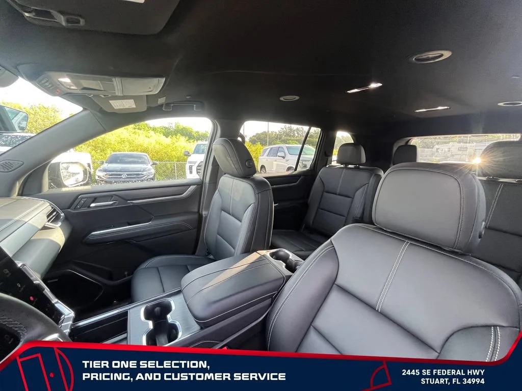 Used 2026 Ebony Twilight Metallic GMC Elevation image 14