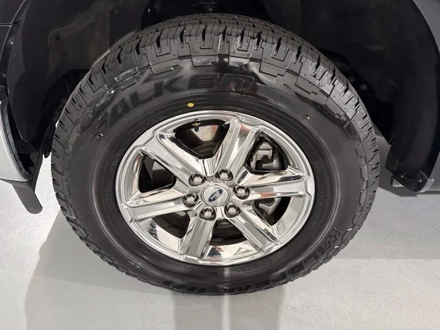 Used 2025 Black Ford XLT image 4