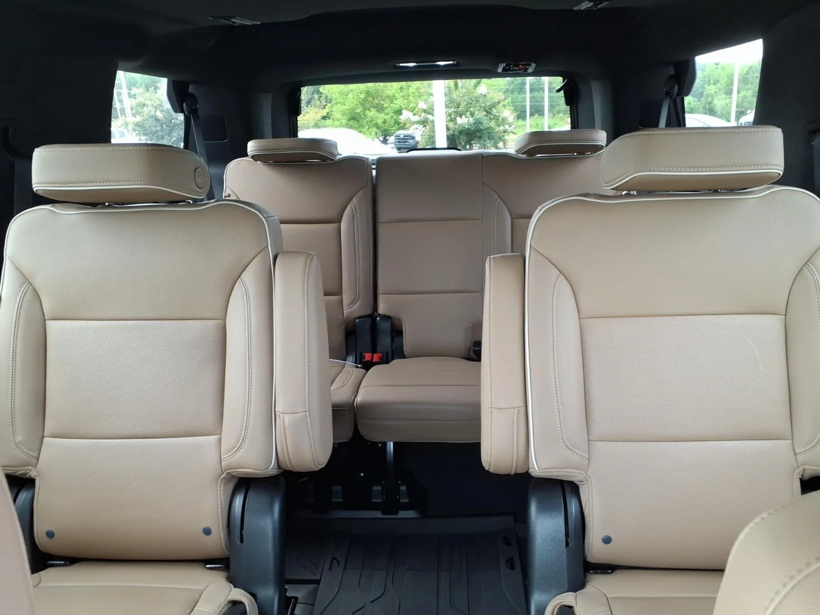 Used 2023 Summit White Chevrolet Premier image 26