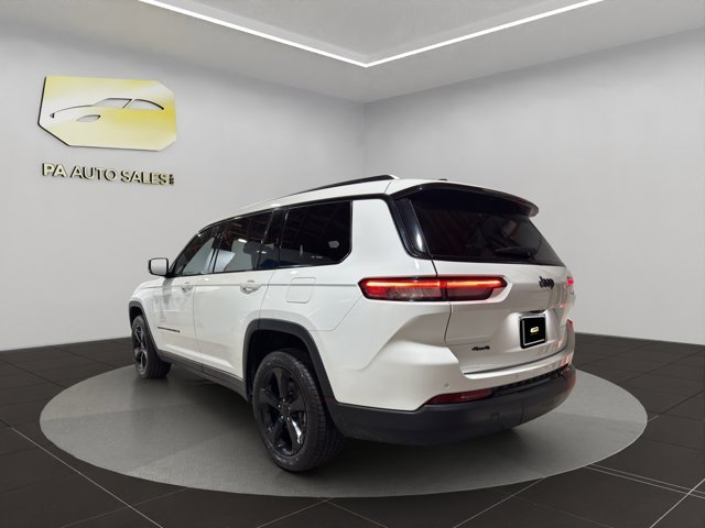 2023 Jeep Grand Cherokee Laredo Altitude photo 4